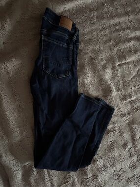 American Eagle Outfitters Dark Blue Skinny Jeans
